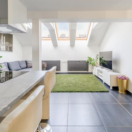 Modaloft Duplex By Rentez Prague Exterior photo