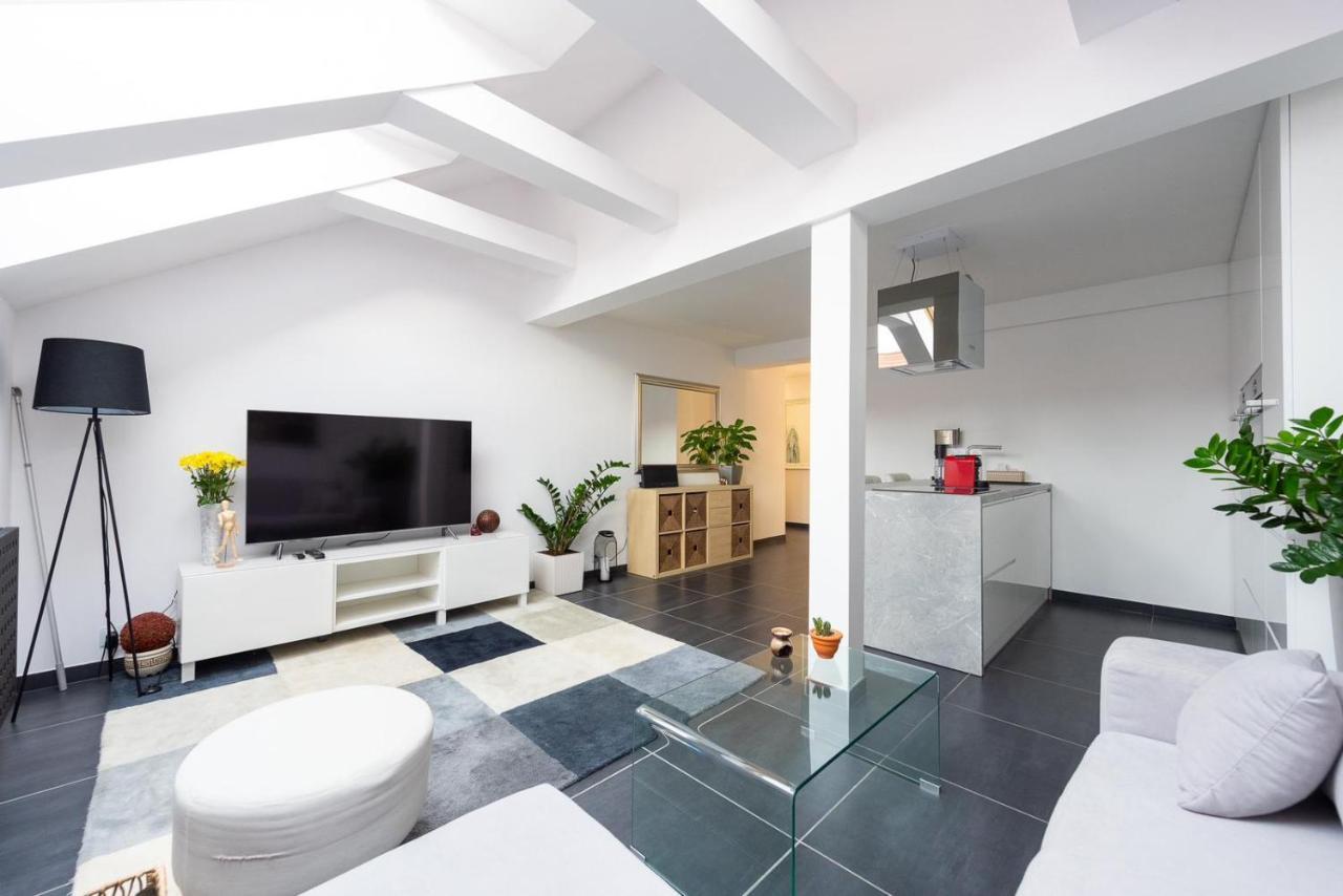 Modaloft Duplex By Rentez Prague Exterior photo